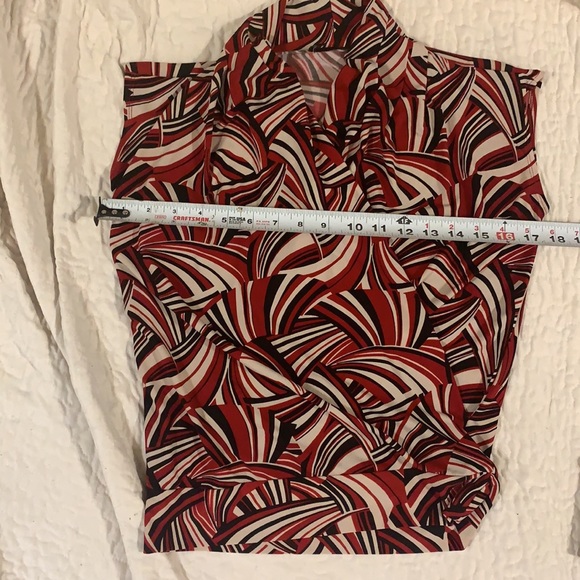 New York and Co size 6 faux wrap top - Picture 8 of 10